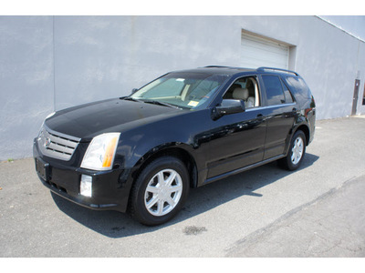 cadillac srx 2005 black wagon 6 cylinders automatic with overdrive 08902