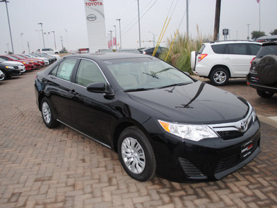 toyota camry 2012 attit blk sedan le gasoline 4 cylinders front wheel drive automatic 76087