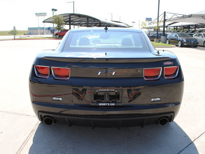 chevrolet camaro 2010 black coupe ss gasoline 8 cylinders rear wheel drive 6 speed manual 76087