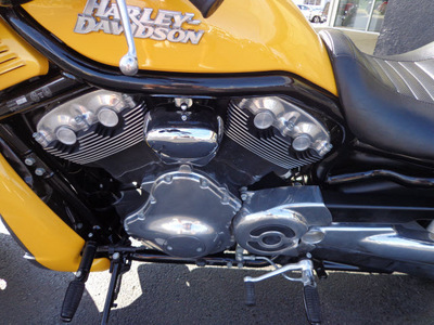 harley davidson vrscd 2007 yellow night rod 2 cylinders 5 speed 45342