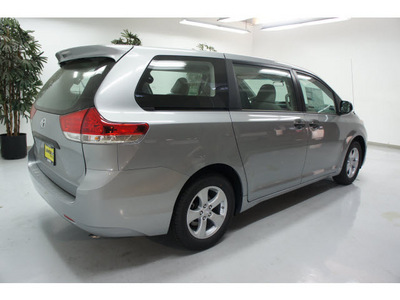 toyota sienna 2012 silver van 7 passenger gasoline 6 cylinders front wheel drive not specified 91731