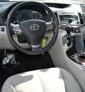 toyota venza 2009 white wagon fwd v6 gasoline 6 cylinders front wheel drive automatic 77099