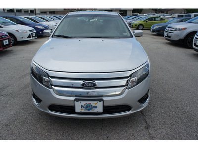 ford fusion 2012 silver sedan se gasoline 4 cylinders front wheel drive 6 speed automatic 77338