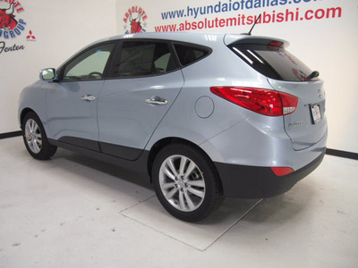 hyundai tucson 2012 lt  blue limited gasoline 4 cylinders front wheel drive automatic 75150