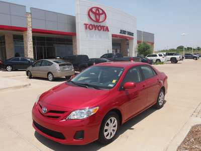 toyota corolla 2011 red sedan le 4 cylinders automatic 76049