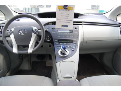 toyota prius 2010 white i hybrid 4 cylinders front wheel drive automatic with overdrive 77632