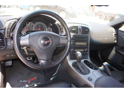 chevrolet corvette 2007 orange coupe 8 cylinders automatic 79119