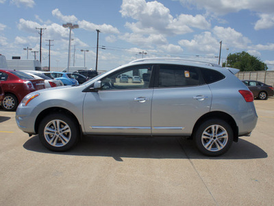 nissan rogue 2012 lt  blue sv gasoline 4 cylinders front wheel drive automatic 75150