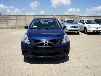 nissan versa 2012 blue sedan 1 6 s gasoline 4 cylinders front wheel drive automatic 75150