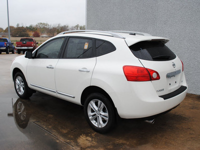 nissan rogue 2012 white sv gasoline 4 cylinders front wheel drive automatic 75150