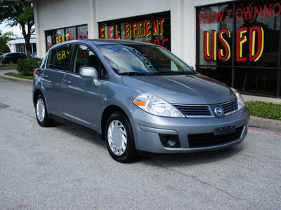 nissan versa 2007 gray hatchback 1 8 s gasoline 4 cylinders front wheel drive automatic 75080