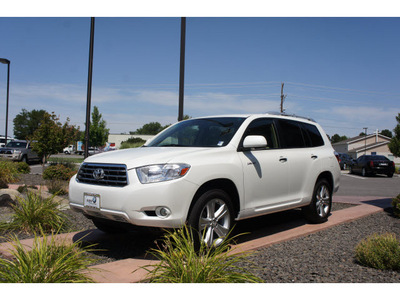 toyota highlander 2010 white suv limited gasoline 6 cylinders all whee drive automatic 99352