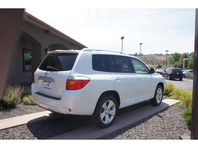 toyota highlander 2010 white suv limited gasoline 6 cylinders all whee drive automatic 99352