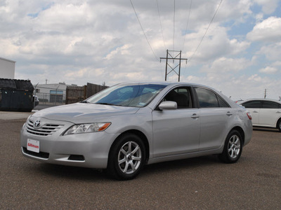 toyota camry 2009 silver sedan le v6 gasoline 6 cylinders front wheel drive shiftable automatic 78233