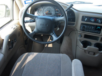 gmc safari 2005 lt  brown van gasoline 6 cylinders rear wheel drive automatic 76234