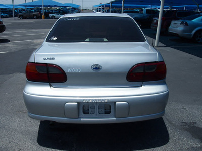 chevrolet malibu 2004 silver sedan classic 4 cylinders automatic 76234