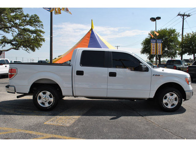 ford f 150 2010 white xlt gasoline 8 cylinders 2 wheel drive 6 speed automatic 78216