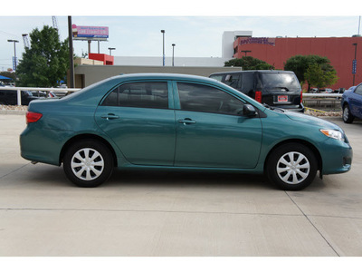 toyota corolla 2010 dk  green sedan gasoline 4 cylinders front wheel drive automatic 78232