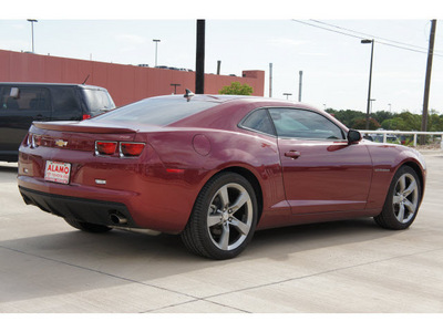 chevrolet camaro 2011 red coupe lt gasoline 6 cylinders rear wheel drive automatic 78232