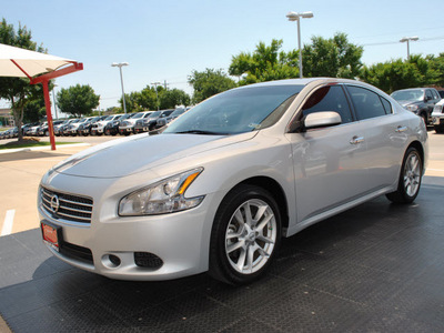 nissan maxima 2011 silver sedan 3 5 s 6 cylinders automatic 75067