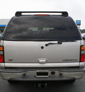 chevrolet suburban 2004 silver suv 1500 z71 flex fuel 8 cylinders 4 wheel drive automatic 27215