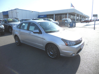 ford focus 2011 silver sedan sport ses gasoline 4 cylinders front wheel drive automatic 79925