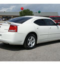 dodge charger 2009 white sedan se gasoline 6 cylinders rear wheel drive automatic 78853