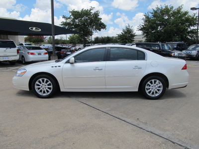 buick lucerne 2011 white sedan cxl flex fuel 6 cylinders front wheel drive automatic with overdrive 77074