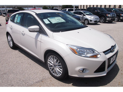 ford focus 2012 white hatchback sel flex fuel 4 cylinders front wheel drive automatic 77074