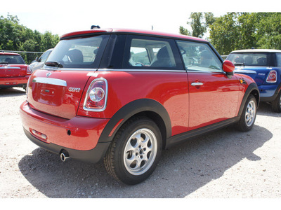 mini cooper 2012 red hatchback 4 cylinders automatic 78729