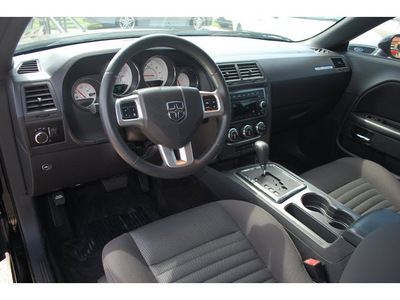 dodge challenger 2012 black coupe sxt flex fuel 6 cylinders rear wheel drive automatic with overdrive 77037