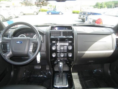 ford escape 2008 gray suv limited gasoline 6 cylinders all whee drive 4 speed automatic 08753