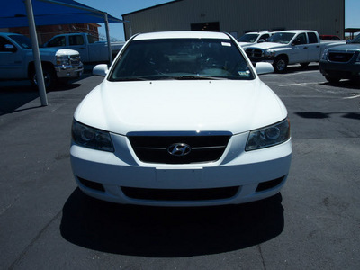 hyundai sonata 2006 white sedan gl gasoline 4 cylinders front wheel drive automatic 76234