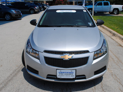 chevrolet cruze 2011 silver ice met sedan ls gasoline 4 cylinders front wheel drive 6 speed automatic 76206