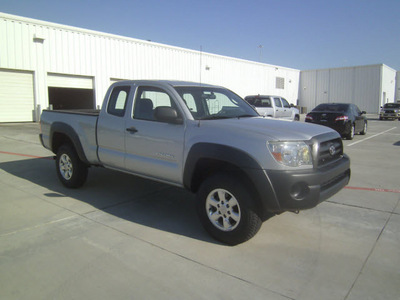toyota tacoma 2005 silver prerunner gasoline 4 cylinders rear wheel drive 5 speed manual 75503