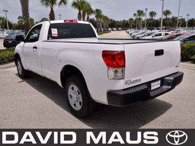 toyota tundra 2012 white gasoline 6 cylinders 2 wheel drive automatic 32771