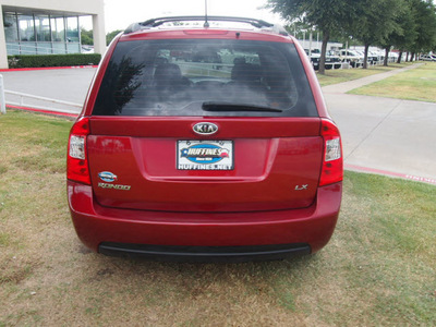 kia rondo 2008 red wagon lx gasoline 4 cylinders front wheel drive automatic 75067