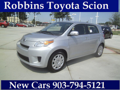 scion xd 2012 silver hatchback gasoline 4 cylinders front wheel drive automatic 75569