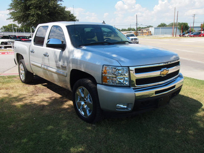 chevrolet silverado 1500 2011 silver lt flex fuel 8 cylinders 4 wheel drive automatic 75067