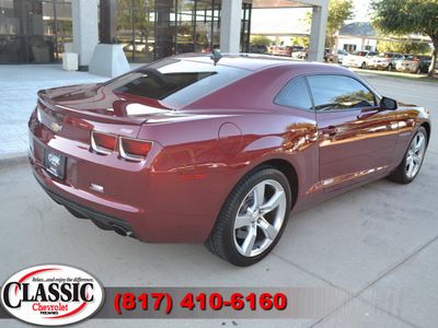 chevrolet camaro 2011 red coupe ss gasoline 8 cylinders rear wheel drive automatic 76051