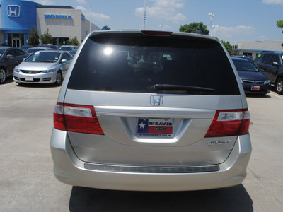 honda odyssey 2005 silver van ex l gasoline 6 cylinders front wheel drive automatic 75034