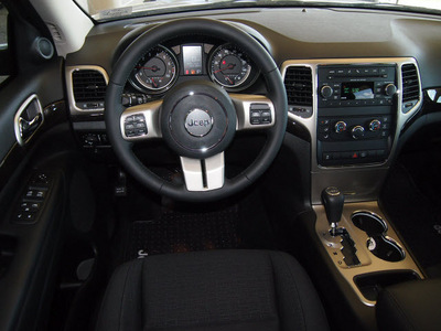 jeep grand cherokee 2013 mineral gray metall suv laredo e gasoline 6 cylinders 2 wheel drive automatic 76011