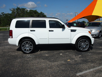 dodge nitro 2011 white suv heat gasoline 6 cylinders 2 wheel drive automatic 78016