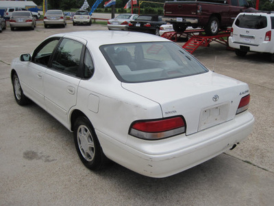 toyota avalon 1996 white sedan xls gasoline 6 cylinders front wheel drive automatic 77379