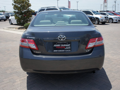 toyota camry 2011 gray sedan le gasoline 4 cylinders front wheel drive automatic 76087