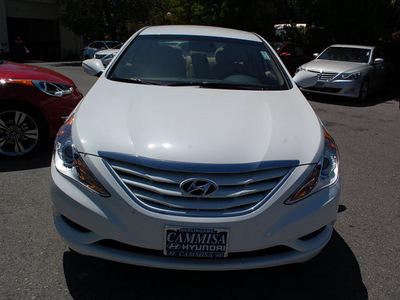 hyundai sonata 2013 white sedan gls gasoline 4 cylinders front wheel drive automatic 94010