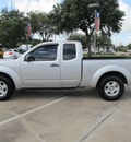 nissan frontier 2005 silver se gasoline 6 cylinders rear wheel drive automatic with overdrive 77477