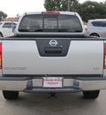 nissan frontier 2005 silver se gasoline 6 cylinders rear wheel drive automatic with overdrive 77477