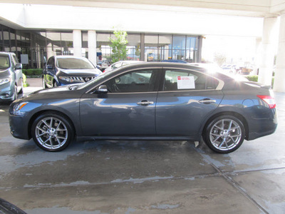 nissan maxima 2010 dk  gray sedan 3 5 sv gasoline 6 cylinders front wheel drive shiftable automatic 77477