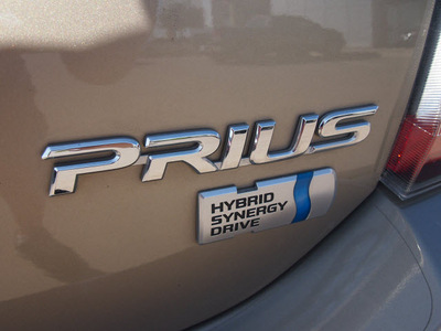 toyota prius 2008 gold hatchback touring hybrid 4 cylinders front wheel drive automatic 76049
